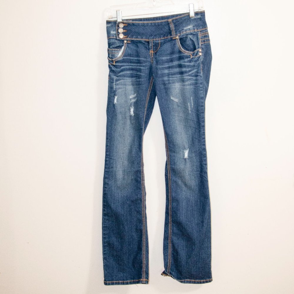 ALMOST FAMOUS JEANS     Size 5